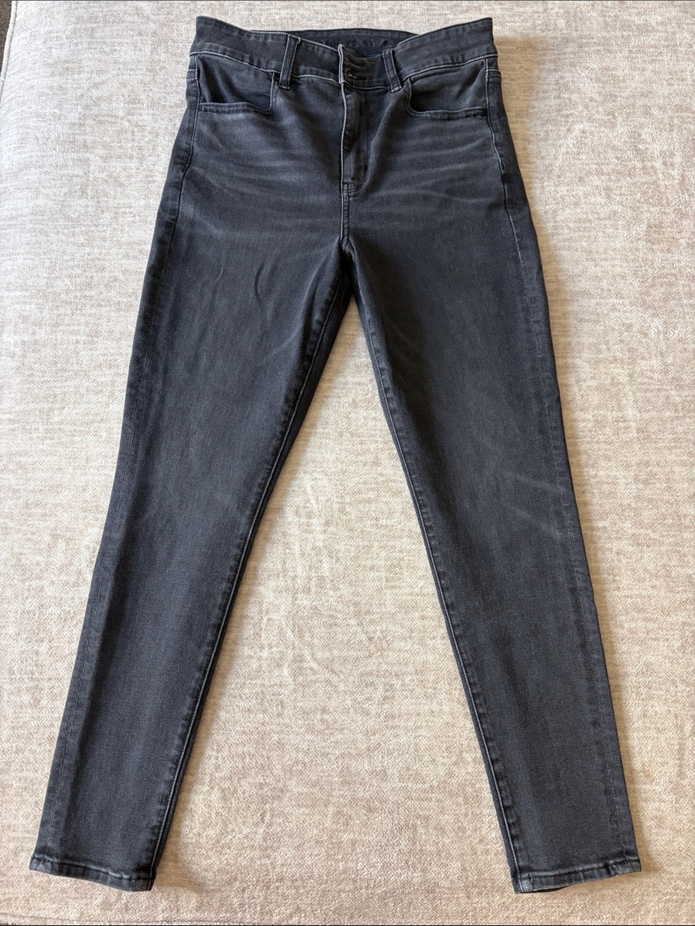 American Eagle Super High Rise Jeggings. Next Level Stretch